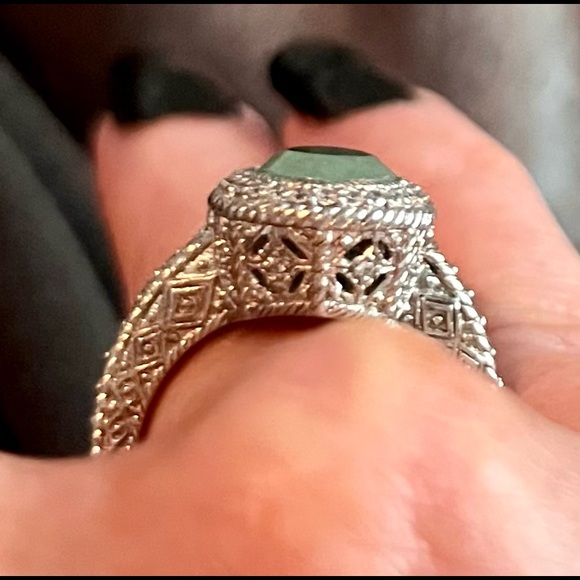 RARE Judith Ripka jade and Diamonique faceted ring. - Picture 4 of 8